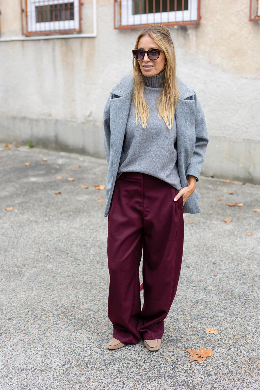 Woman trousers